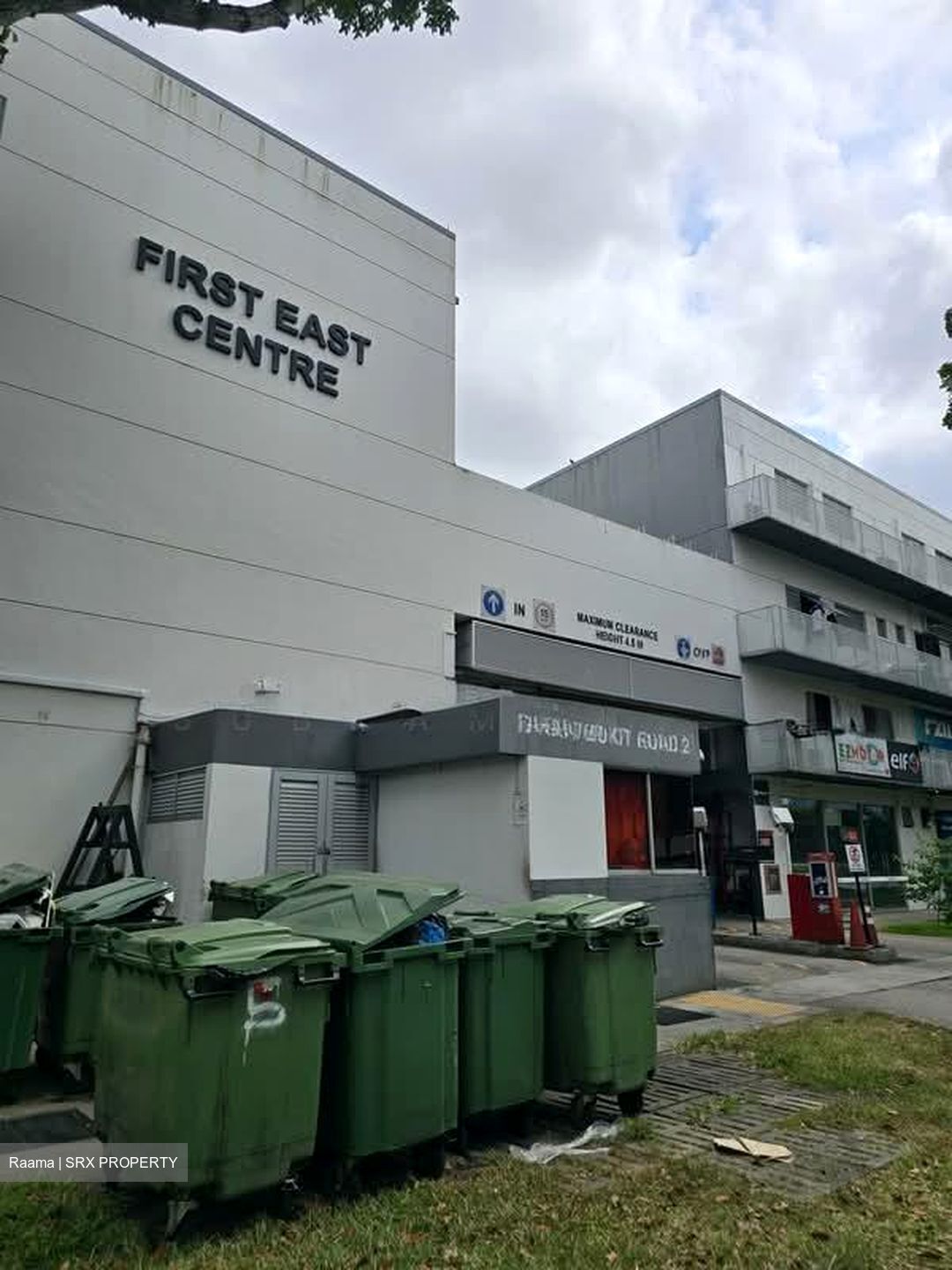 First East Centre (D14), Factory #572077111